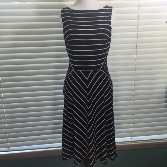 Lauren Ralph Lauren Dresses & Skirts - Lauren Ralph Lauren Black White Stripe Dress 4 NWT